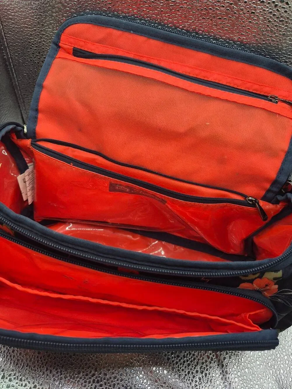 lug trolley cosmetic
